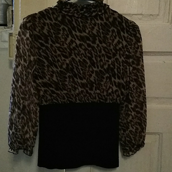 Blouse Barely Worn size 4 - Picture 4 of 4